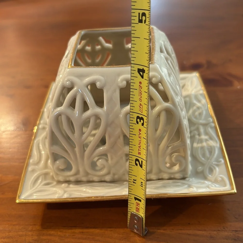 Lenox Illuminations Pierced Tealight 24-K Gold Rimmed Candle Holder